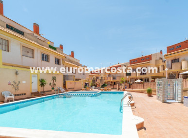Adosado - Alquiler a largo plazo - Orihuela Costa - Orihuela Costa