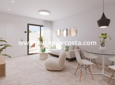 Adosado - Nueva construcción  - Pilar de la Horadada - Zona Pueblo