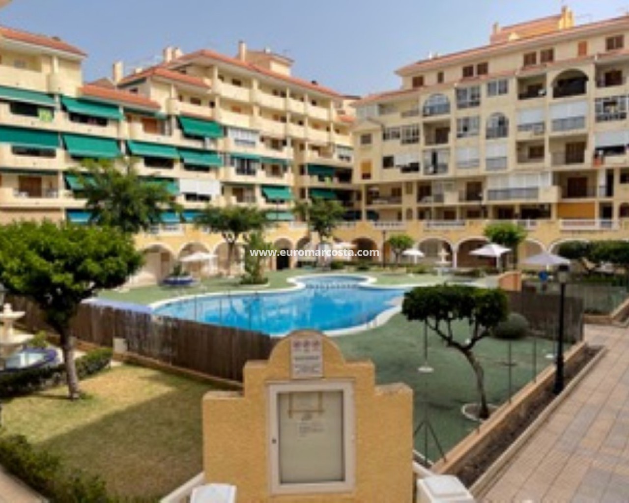 Apartamento / piso · Alquiler a corto plazo · Torrevieja · 4092