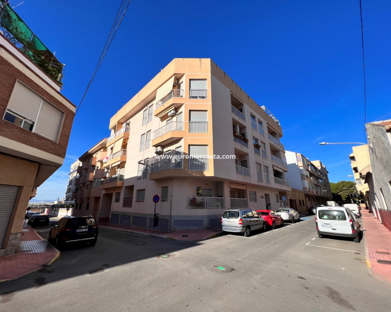 Apartamento / piso · Alquiler a largo plazo · Guardamar del Segura · 4053
