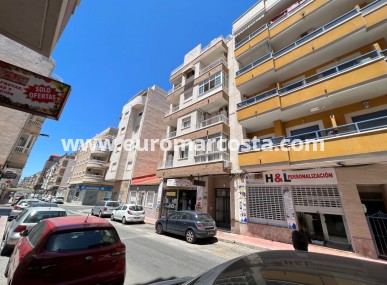 Apartment / flat - Sale - Torrevieja - Centro