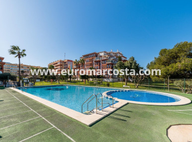 Apartment / flat - Sale - Torrevieja - La Mata