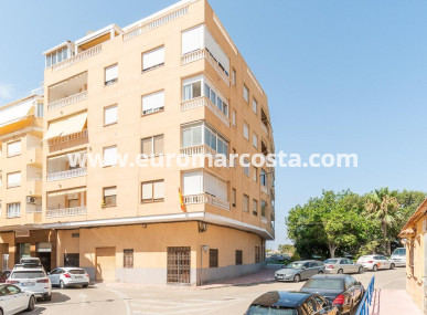 Apartment / flat - Sale - Torrevieja - La Mata