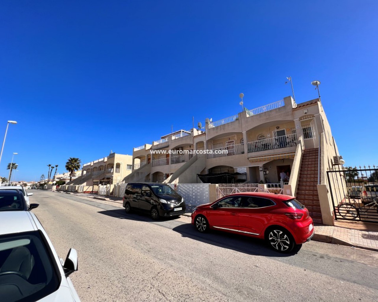 Bungalow · Objekte zum Wiederverkauf · Orihuela Costa · 4063