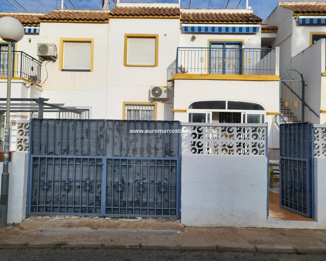 Bungalow Planta Baja · Sale · Torrevieja · 4495