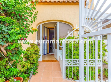 Chalet - Sale - Orihuela Costa - La Zenia- Orihuela costa