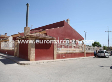 Chalet - Sale - Orihuela - Orihuela