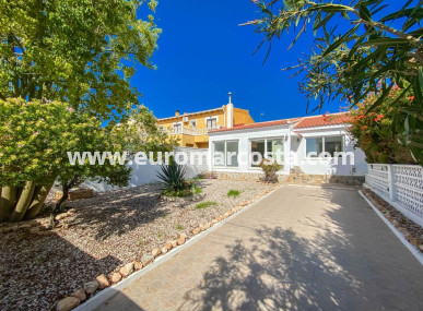 Chalet - Sale - Torrevieja - TORREVIEJA