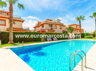 Chalet - Venta - Orihuela Costa - Orihuela Costa