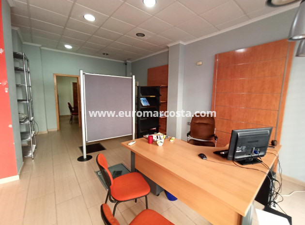 Comercial · Alquiler a largo plazo · Torrevieja · TORREVIEJA