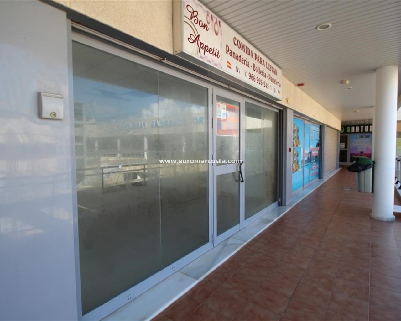 Commercial · Sale · La Mata · 2890