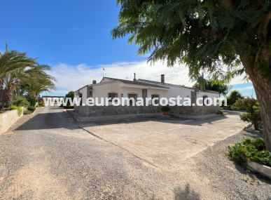 Country house - Sale - Albatera - Albatera