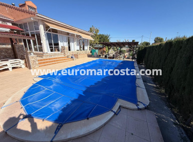 Country house - Sale - Crevillent - Comunidad valenciana