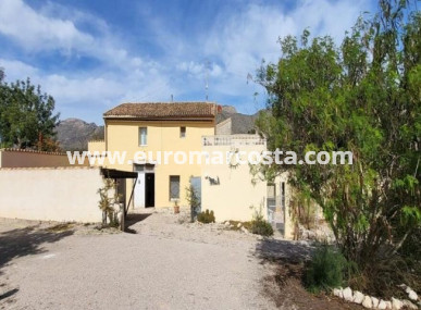 Country house - Sale - La Canalosa - Alicante