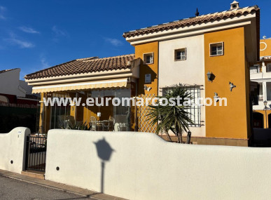 Detached House / Villa - Objekte zum Wiederverkauf - Los Montesinos - Los Montesinos