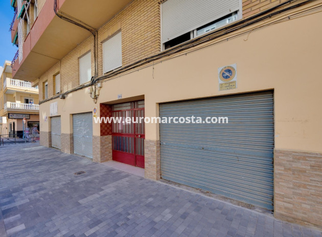 Garage · Objekte zum Wiederverkauf · Torrevieja · TORREVIEJA