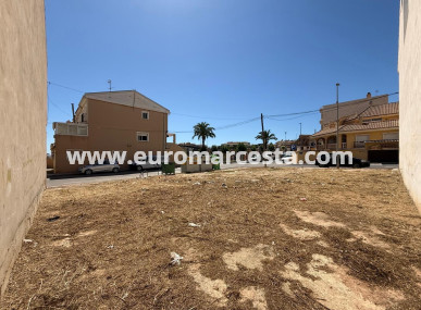Grundstück / Grundstück - Objekte zum Wiederverkauf - San Miguel de Salinas - CENTRO URBANO