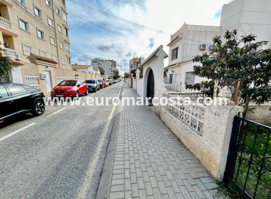 Grundstück / Grundstück - Objekte zum Wiederverkauf - Torrevieja - TORREVIEJA