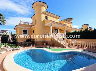 Haus - Objekte zum Wiederverkauf - Orihuela Costa - Orihuela Costa
