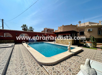 Haus - Objekte zum Wiederverkauf - Torrevieja - TORREVIEJA