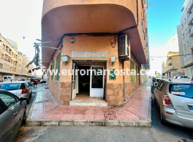 Kommerziell - Objekte zum Wiederverkauf - Torrevieja - TORREVIEJA