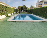 Objekte zum Wiederverkauf - Bungalow Planta Baja - Torrevieja - TORREVIEJA