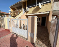 Objekte zum Wiederverkauf - Bungalow Planta Baja - Torrevieja - TORREVIEJA