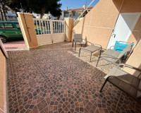 Objekte zum Wiederverkauf - Bungalow Planta Baja - Torrevieja - TORREVIEJA