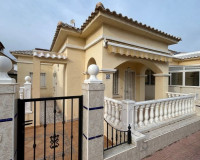 Objekte zum Wiederverkauf - Bungalow - Torrevieja - TORREVIEJA