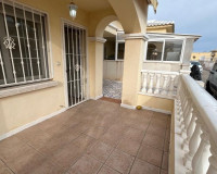 Objekte zum Wiederverkauf - Bungalow - Torrevieja - TORREVIEJA