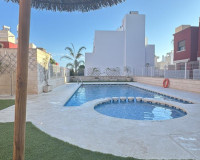 Objekte zum Wiederverkauf - Bungalow - Torrevieja - TORREVIEJA