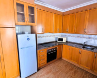 Objekte zum Wiederverkauf - - CHALET - Guardamar del Segura
