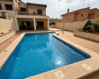 Objekte zum Wiederverkauf - Detached House / Villa - Torrevieja