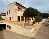 Objekte zum Wiederverkauf - Detached House / Villa - Torrevieja