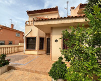 Objekte zum Wiederverkauf - Detached House / Villa - Torrevieja