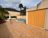 Objekte zum Wiederverkauf - Detached House / Villa - Torrevieja