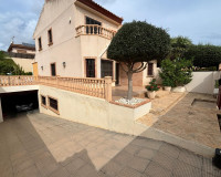 Objekte zum Wiederverkauf - Detached House / Villa - Torrevieja