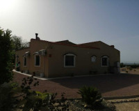 Objekte zum Wiederverkauf - Detached Villa - Albatera