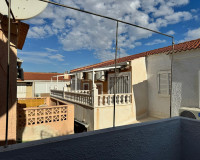 Objekte zum Wiederverkauf - Doppelhaus - Torrevieja - TORREVIEJA
