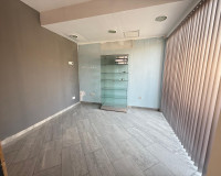 Objekte zum Wiederverkauf - Kommerziell - Torrevieja - TORREVIEJA