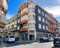 Objekte zum Wiederverkauf - Kommerziell - Torrevieja - TORREVIEJA