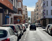 Objekte zum Wiederverkauf - Kommerziell - Torrevieja - TORREVIEJA
