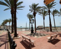 Objekte zum Wiederverkauf - Kommerziell - Torrevieja - TORREVIEJA