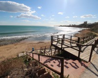 Objekte zum Wiederverkauf - Stadthaus - Torrevieja - La Mata