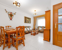 Objekte zum Wiederverkauf - Stadthaus - Torrevieja - TORREVIEJA