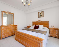 Objekte zum Wiederverkauf - Stadthaus - Torrevieja - TORREVIEJA