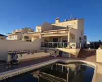 Objekte zum Wiederverkauf - Stadthaus - Torrevieja - TORREVIEJA