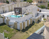 Objekte zum Wiederverkauf - - VILLA - Ciudad Quesada
