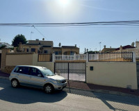 Objekte zum Wiederverkauf - Villa / Doppelhaushälfte - Torrevieja - Los Balcones - Los Altos del Edén