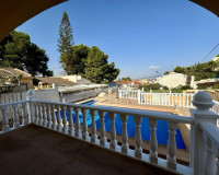 Objekte zum Wiederverkauf - Villa / Doppelhaushälfte - Torrevieja - Los Balcones - Los Altos del Edén